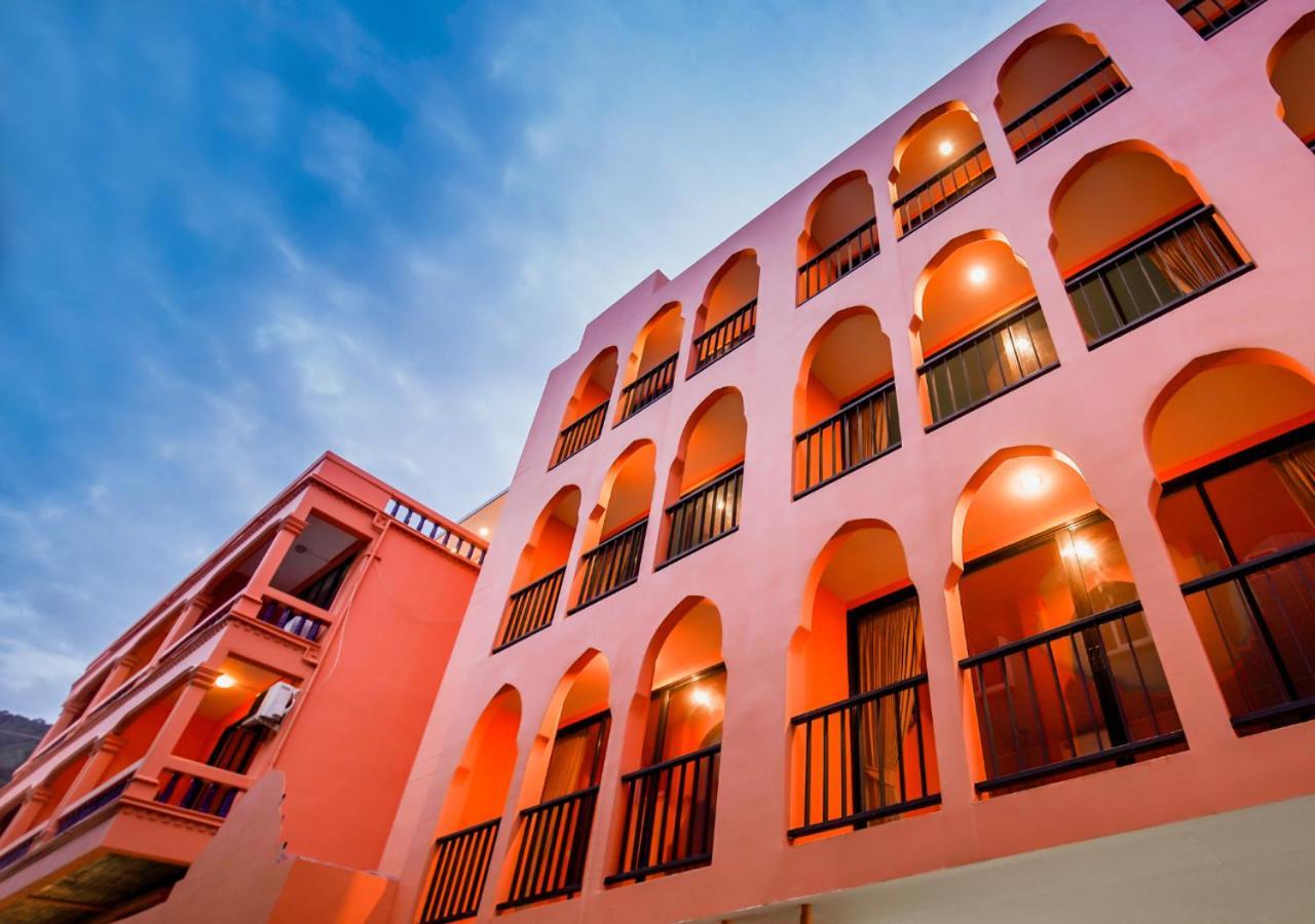 Khaleej Mass Hotel Patong Exterior photo